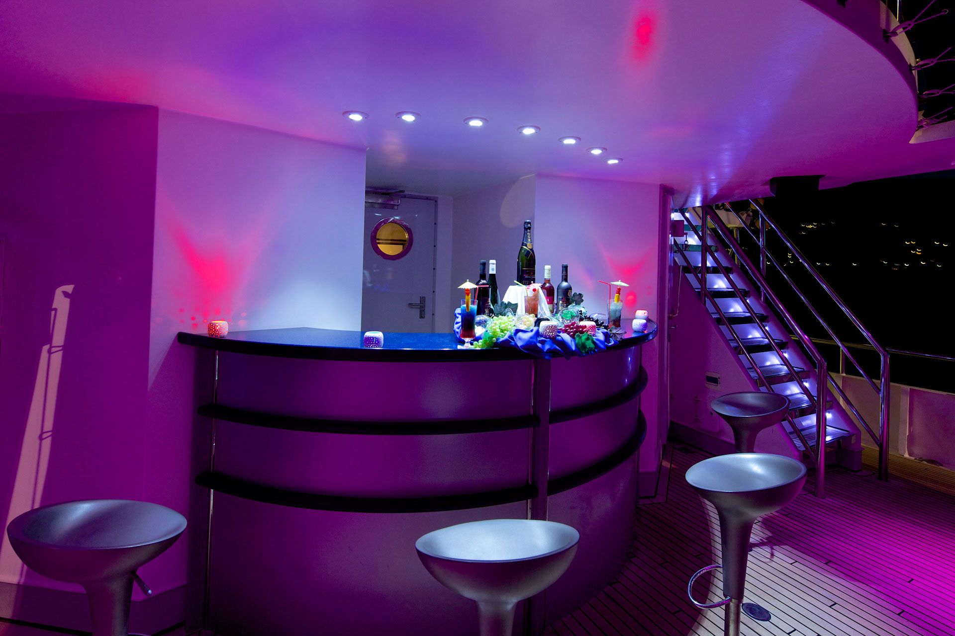 Custom Built 64M | Running on waves