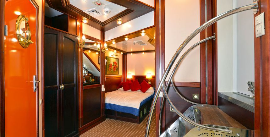 Custom Built 64M | Running on waves