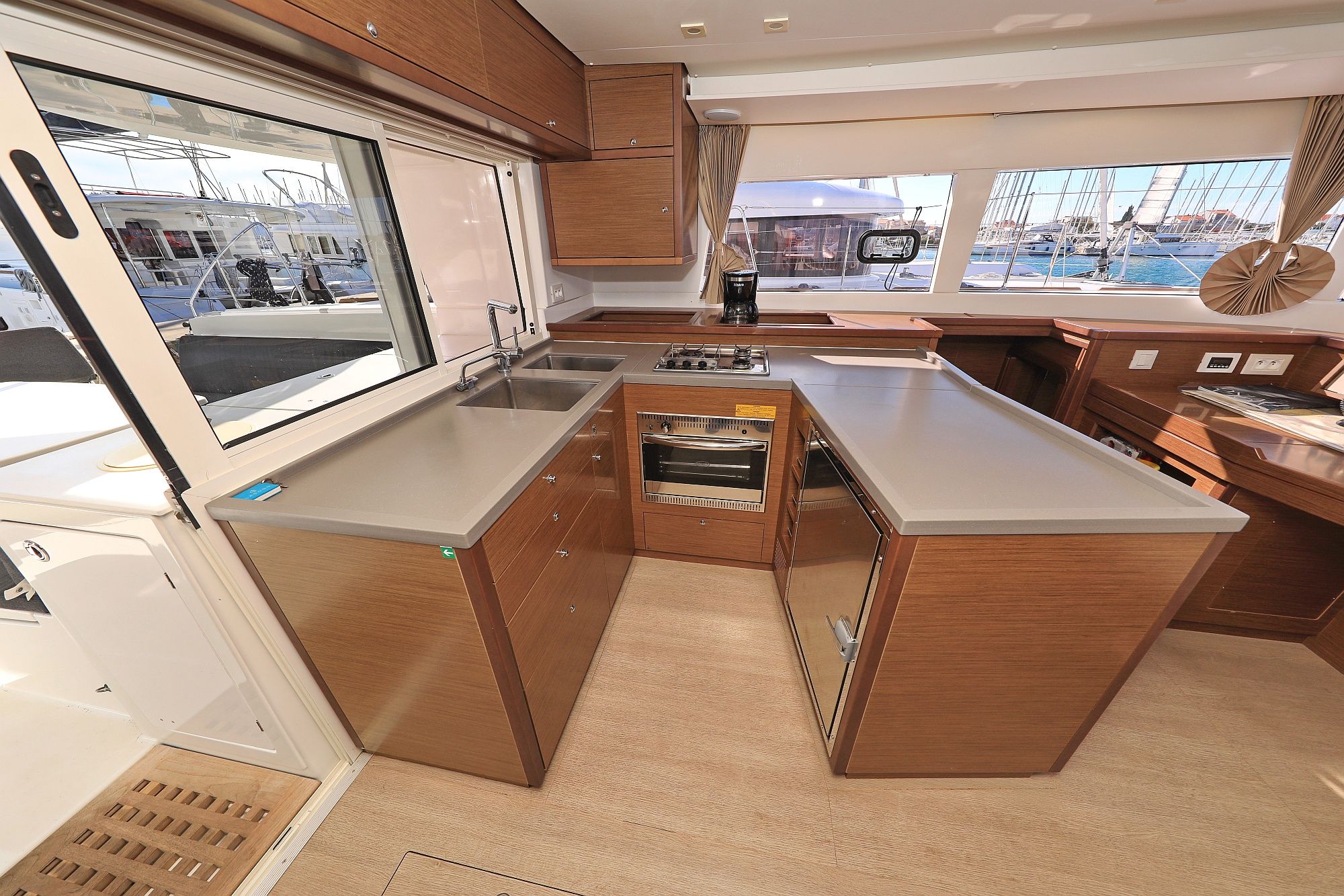 Lagoon 450 F | Must Have