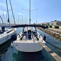 Dufour 360 | Lily