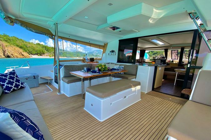 Fountaine Pajot Saona 47 | Black Tortuga