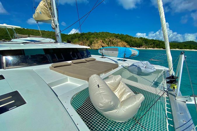 Fountaine Pajot Saona 47 | Black Tortuga