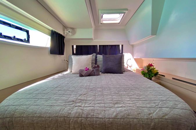 Fountaine Pajot Saona 47 | Black Tortuga