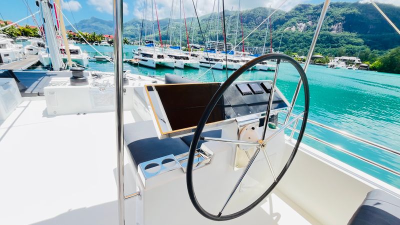 Lagoon 620 | Dream Corsica 2