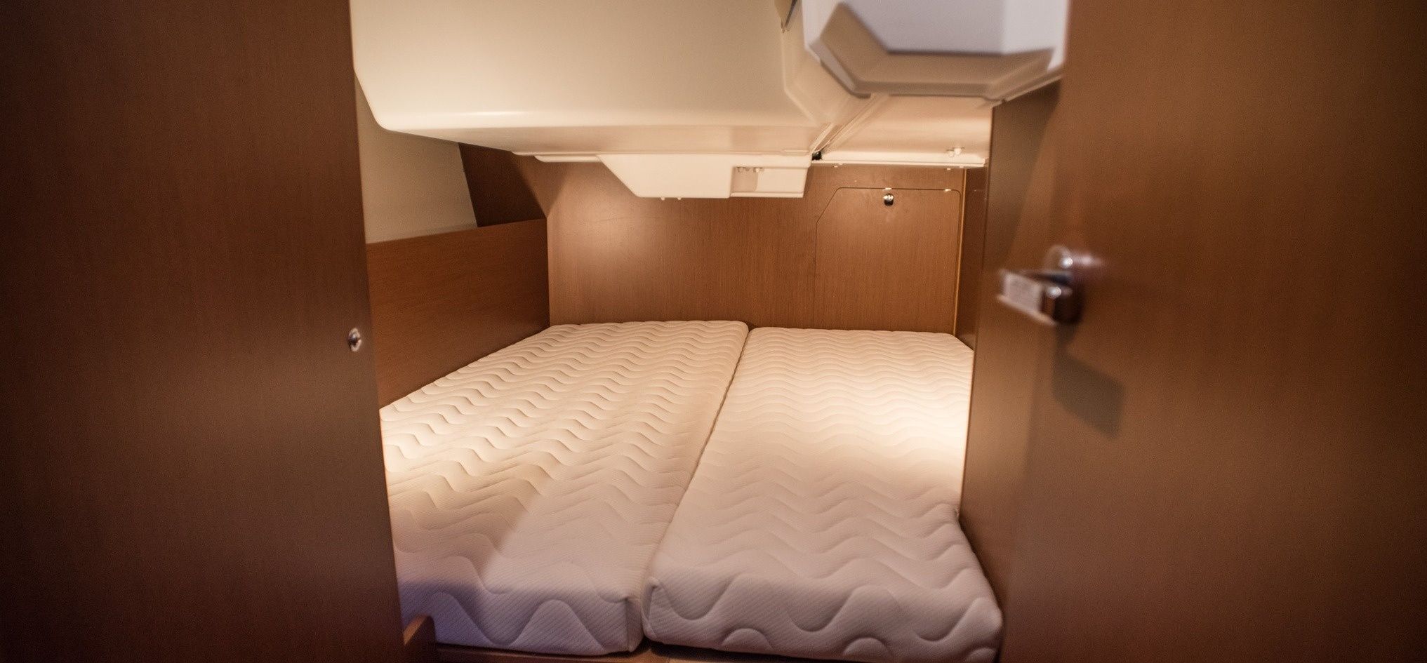 Beneteau Oceanis 38 | Sirina