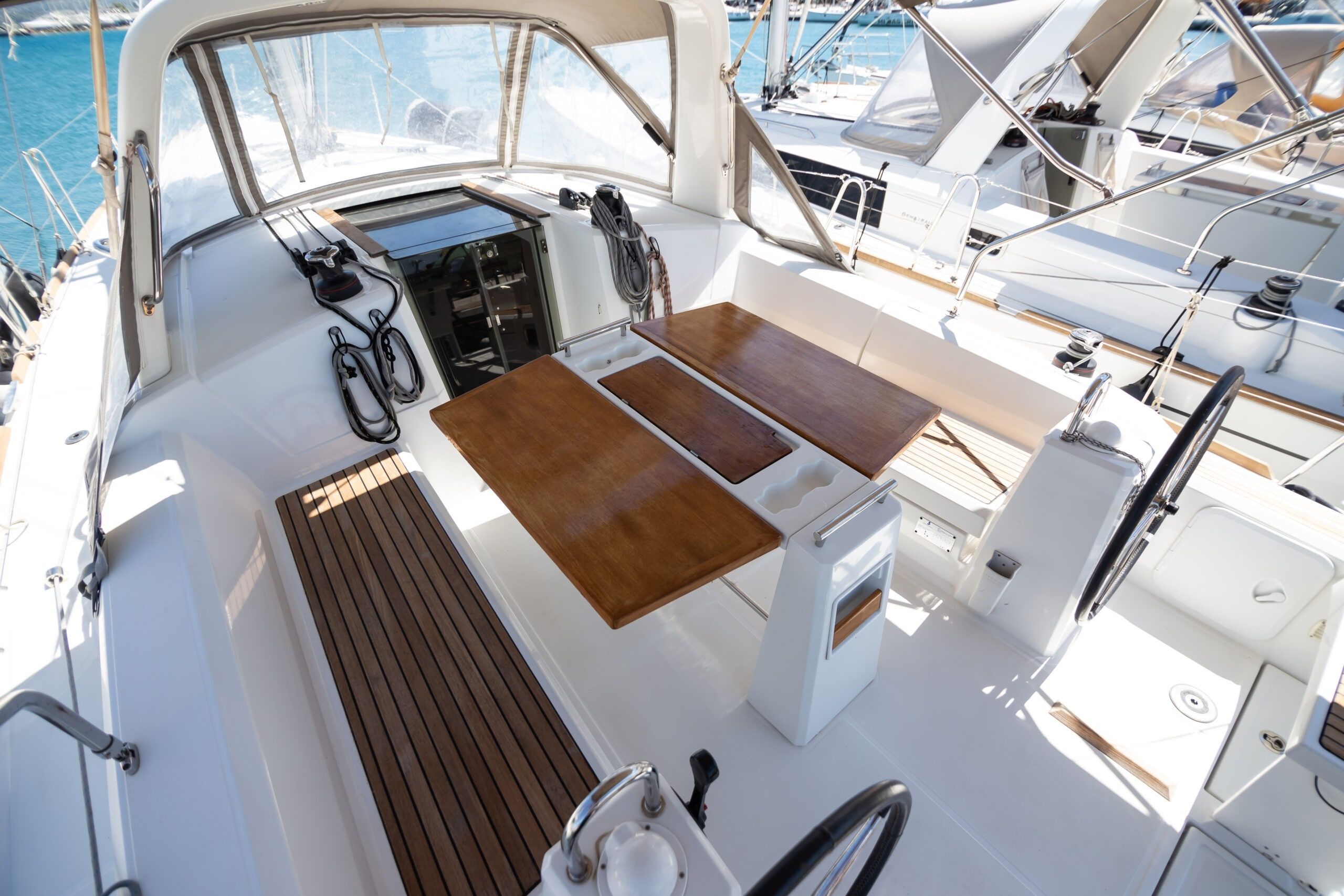 Beneteau Oceanis 38 | Sirina