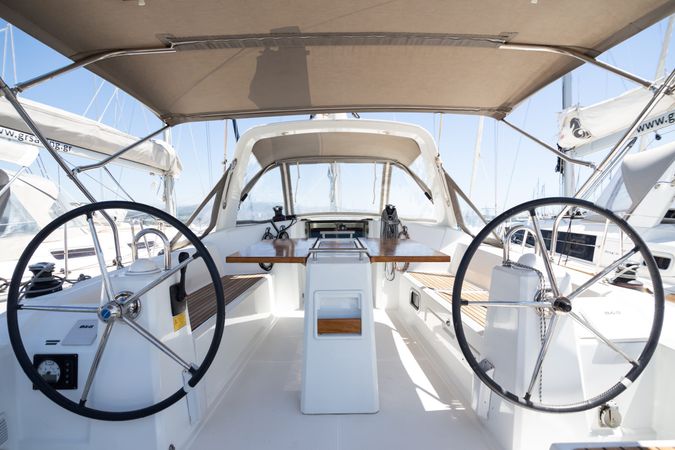 Beneteau Oceanis 38 | Sirina