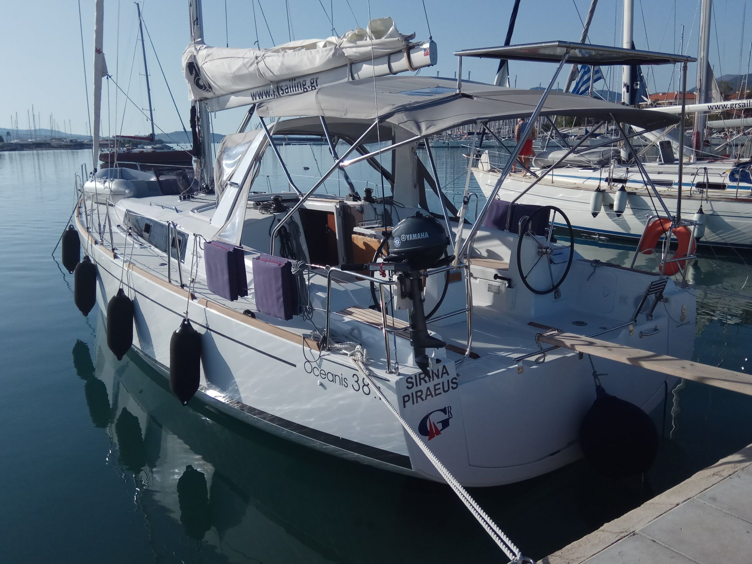 Beneteau Oceanis 38 | Sirina