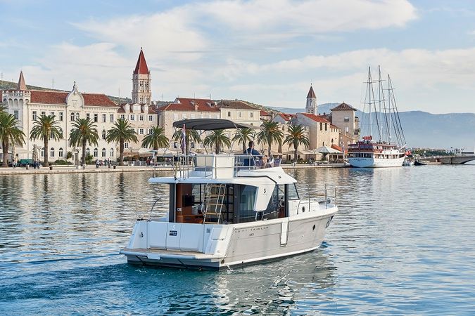 Beneteau Swift Trawler 30 | Odysseus