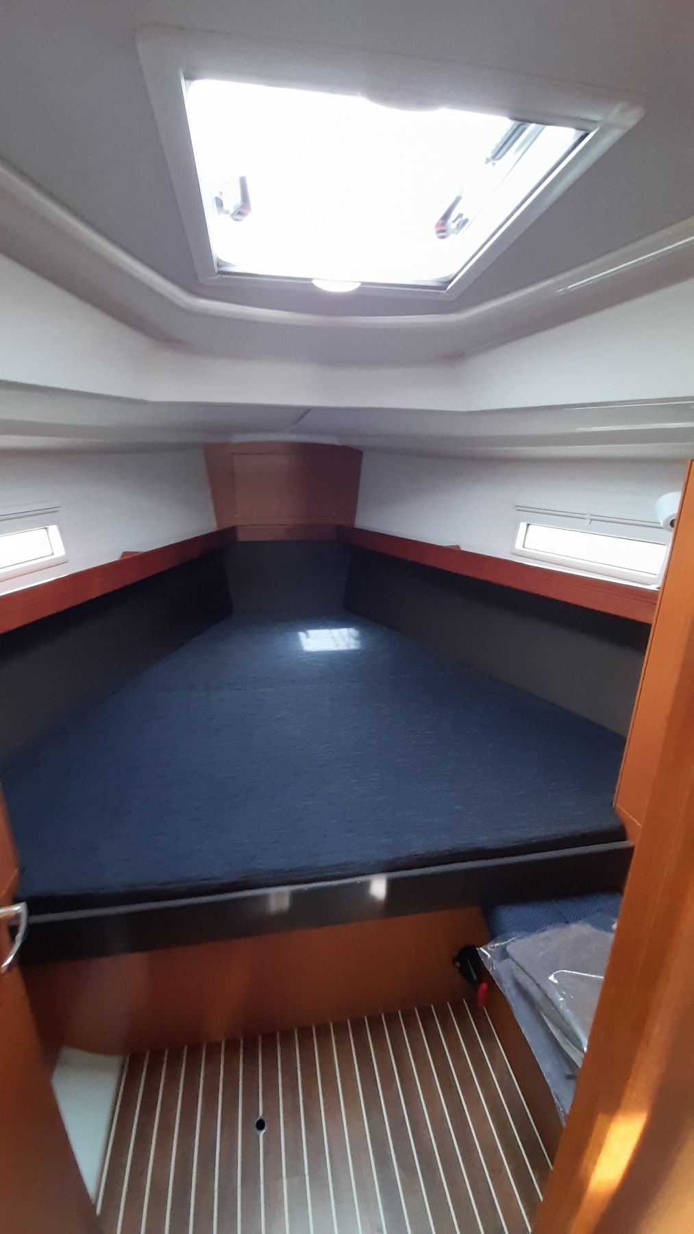 Bavaria Cruiser 37 | Nenemia