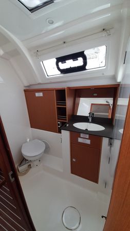 Bavaria Cruiser 37 | Nenemia