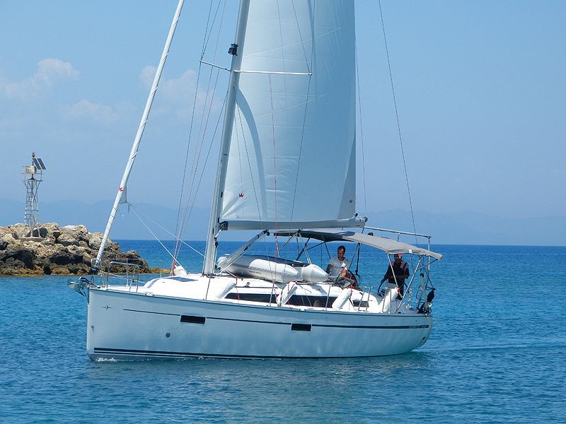 Bavaria Cruiser 37 | Nenemia