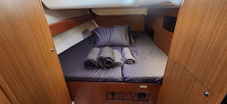 Beneteau Cyclades 43.4 | Grace of Rockfleet