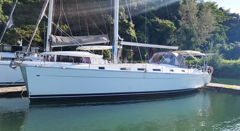 Beneteau Cyclades 43.4 | Grace of Rockfleet
