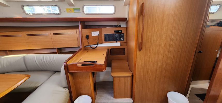 Beneteau Cyclades 43.4 | Grace of Rockfleet