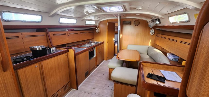Beneteau Cyclades 43.4 | Grace of Rockfleet
