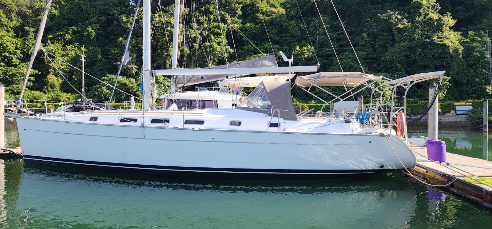Beneteau Cyclades 43.4 | Grace of Rockfleet