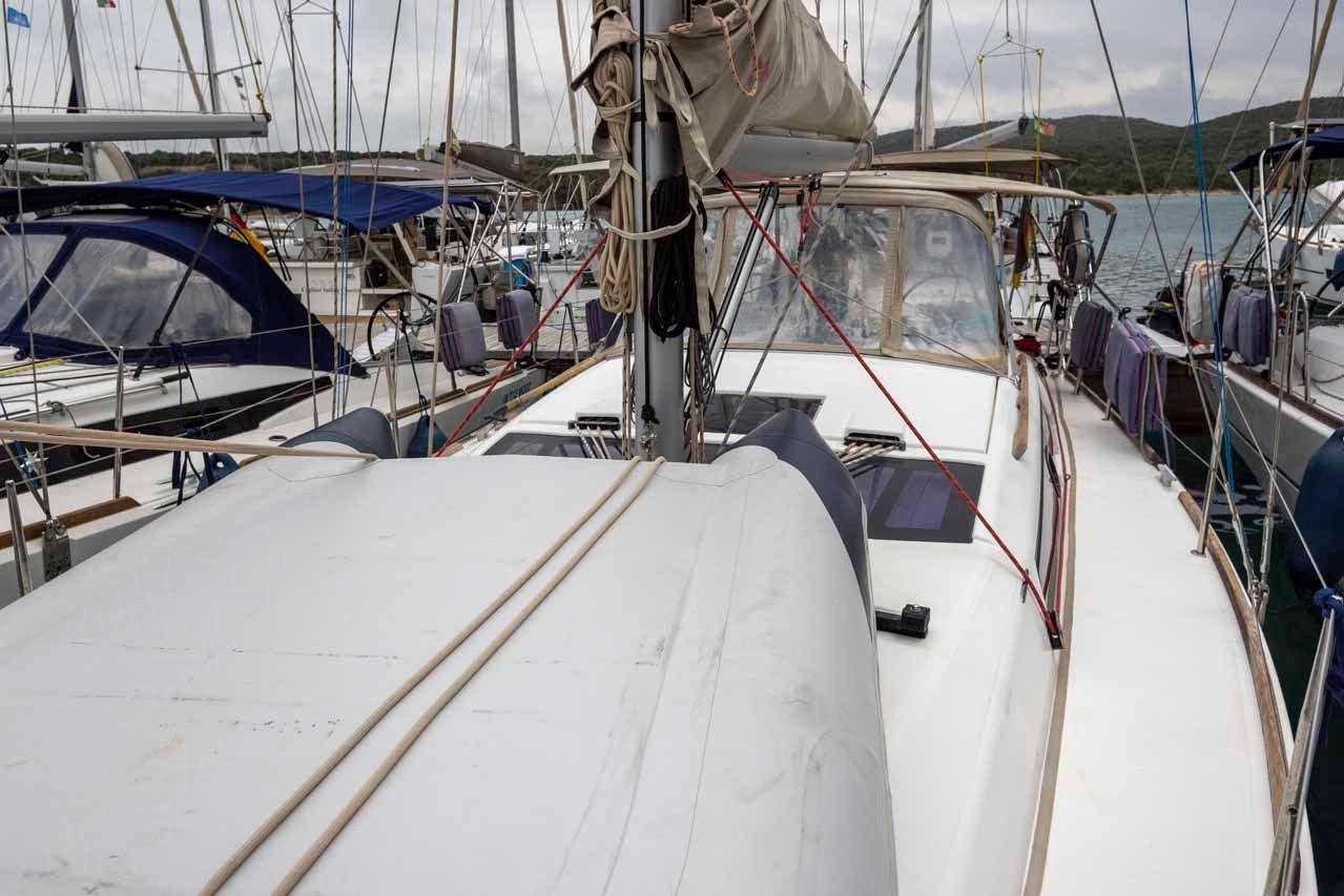 Dufour 360 | Shakey Ground