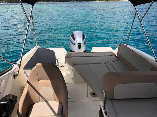 Quicksilver 755 | Bowrider