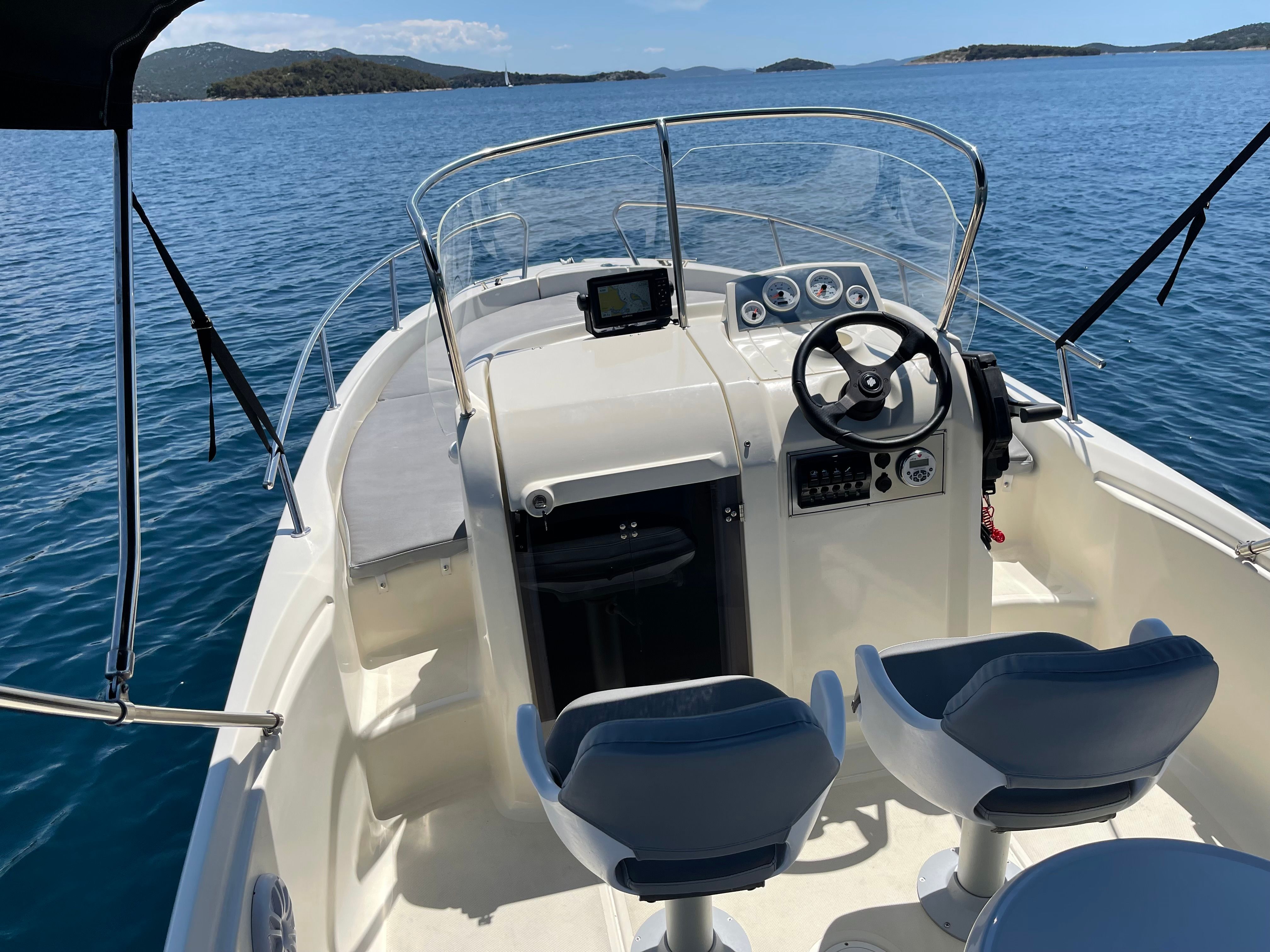 Fisher 20 | SunDeck