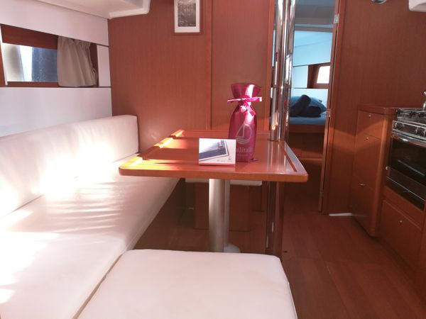 Beneteau Oceanis 38 | Ariele