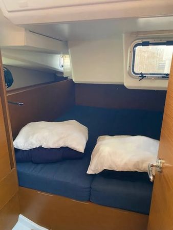 Jeanneau Sun Odyssey 440 | Gojiberry