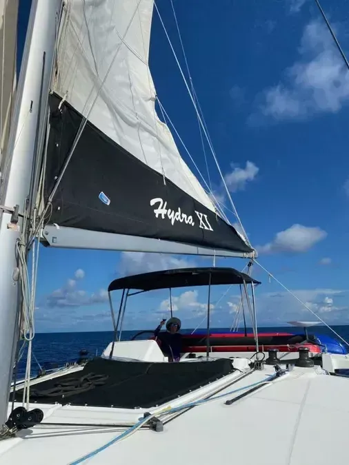 Lagoon 450 F | Hydra 11