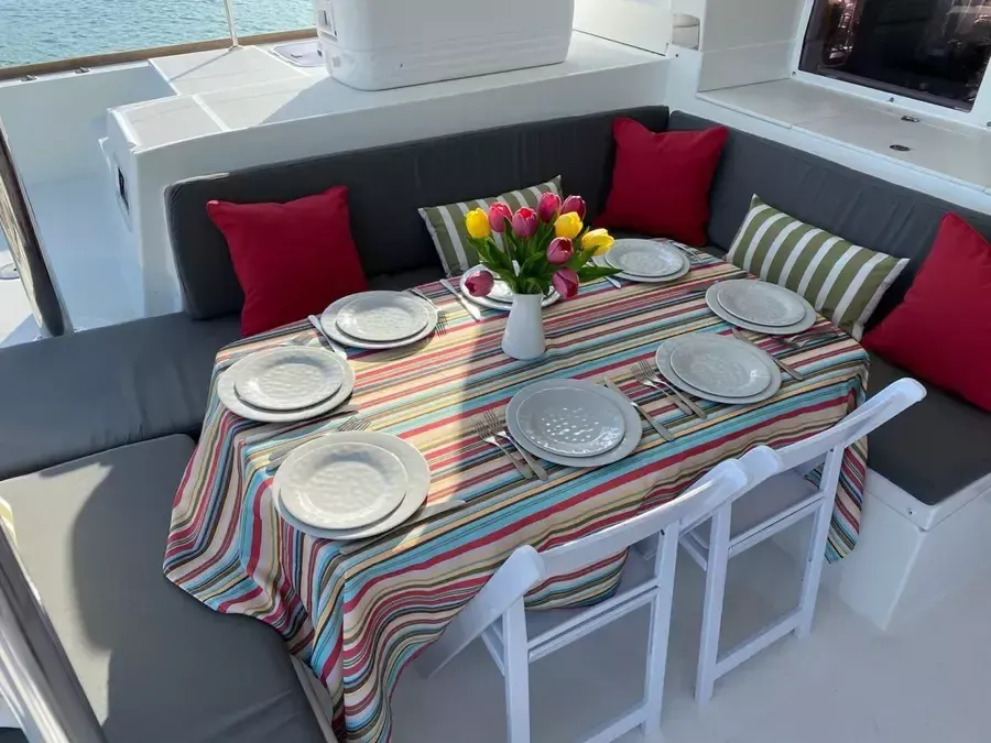 Lagoon 450 F | Hydra 11