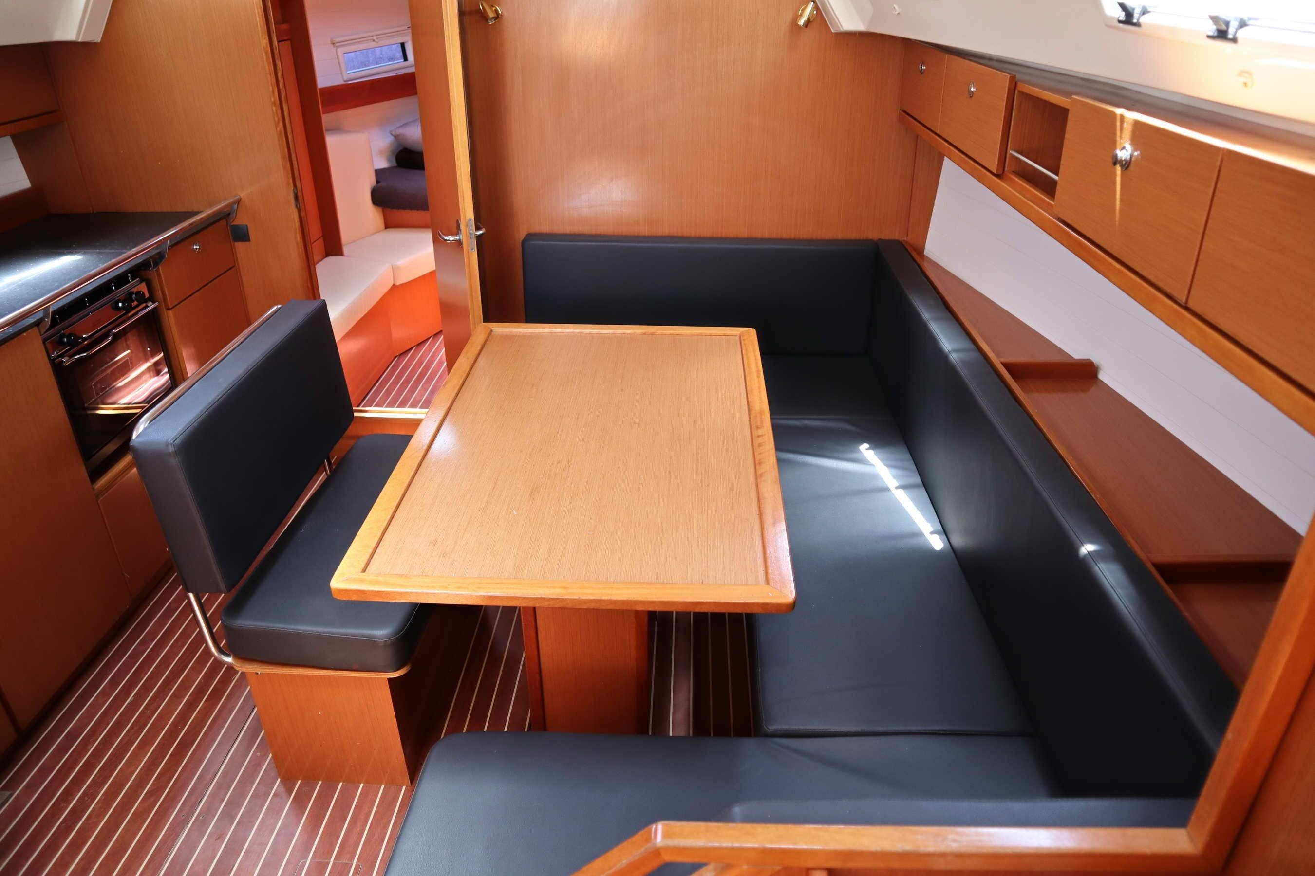 Bavaria Cruiser 40 | Fortuna Redux