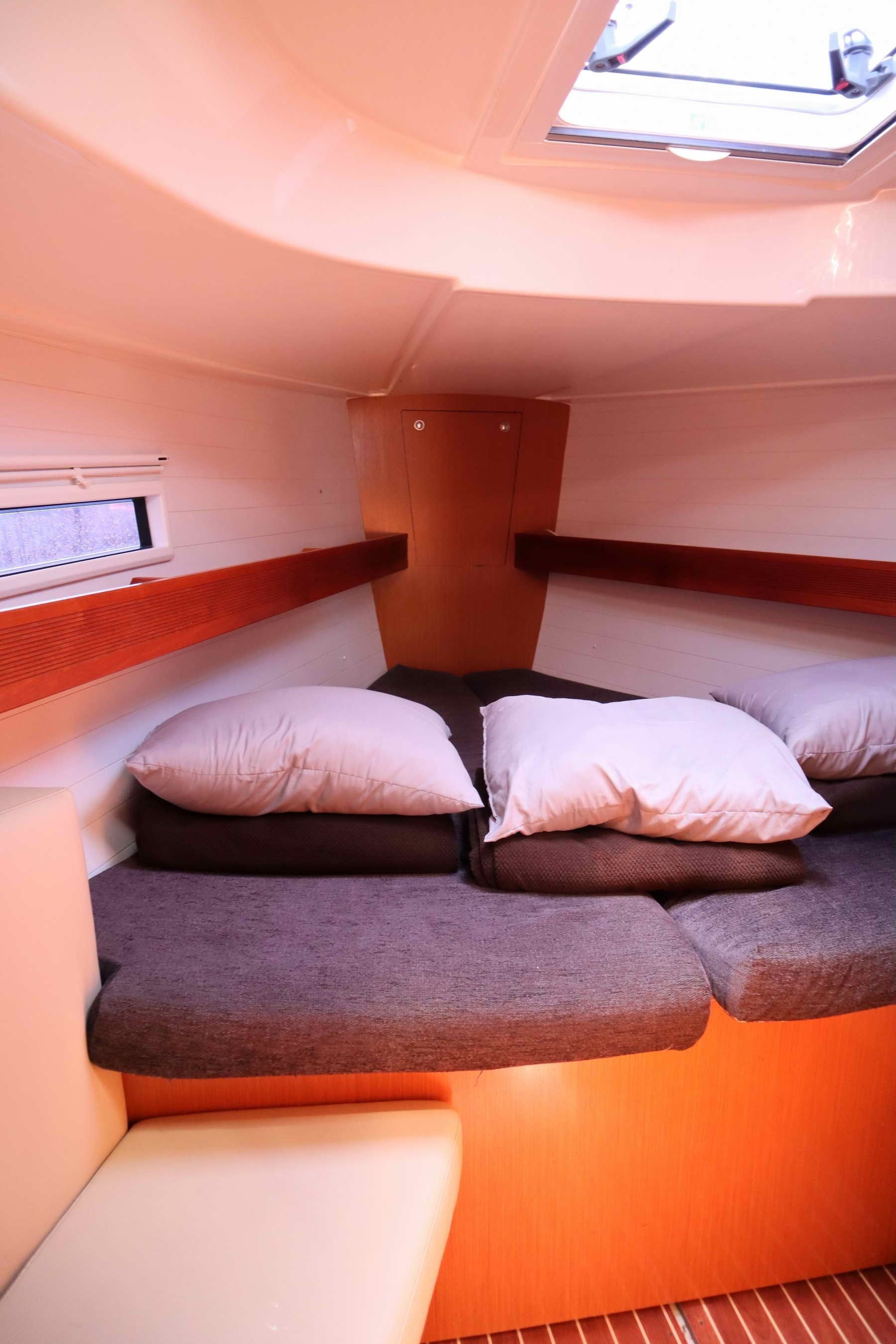 Bavaria Cruiser 40 | Fortuna Redux