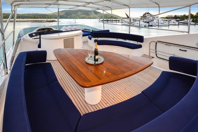 Sunseeker 82 | Alani