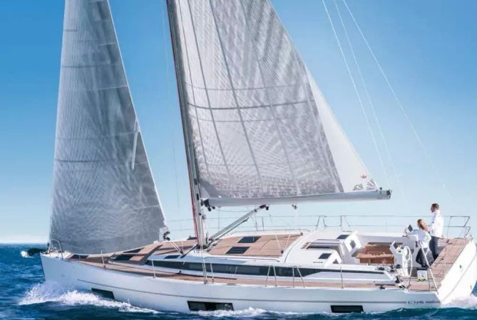 Bavaria Cruiser 45 | Costa Costa