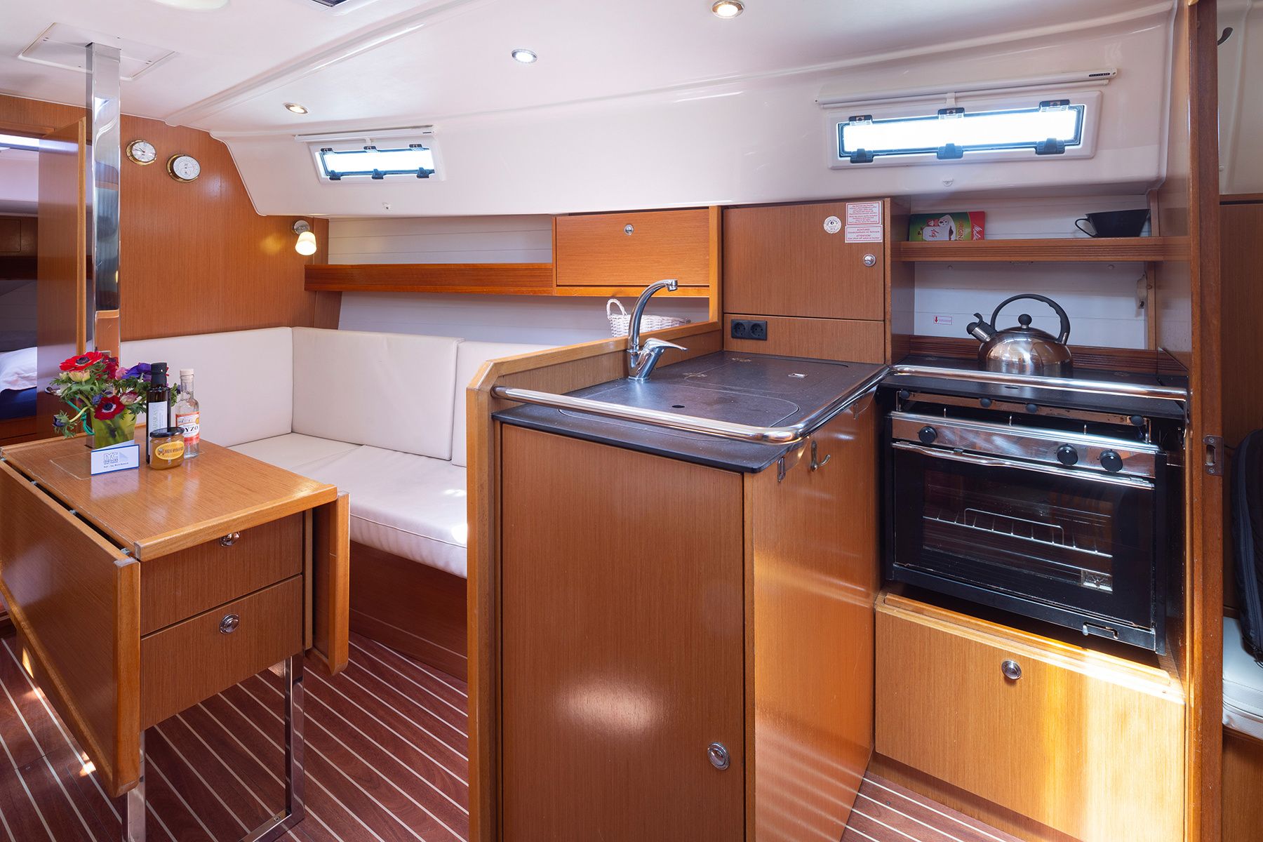 Bavaria Cruiser 32 | Anemos10