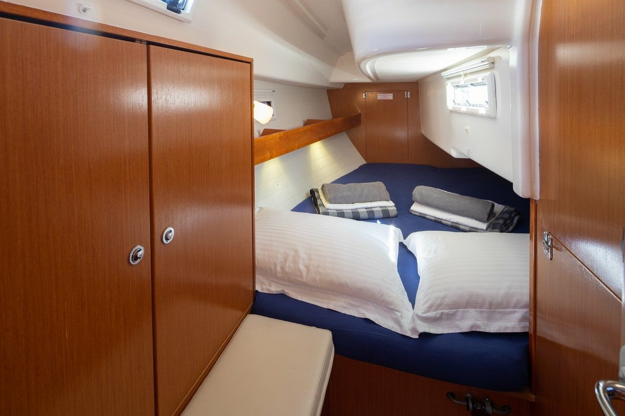 Bavaria Cruiser 32 | Anemos13