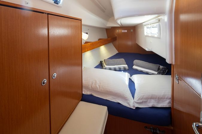 Bavaria Cruiser 32 | Anemos