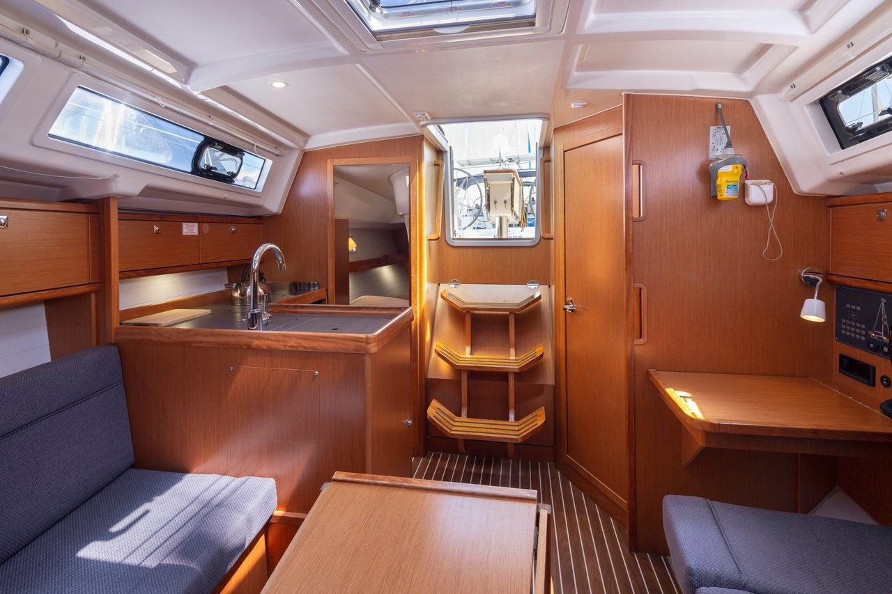 Bavaria Cruiser 34 | Oneiro