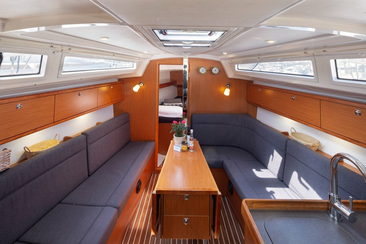 Bavaria Cruiser 34 | Oneiro