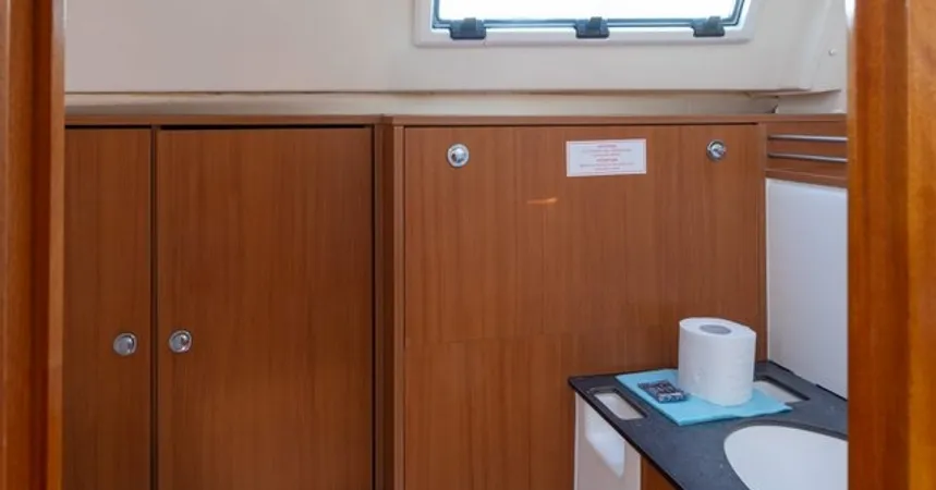 Bavaria Cruiser 36 | Ionio16