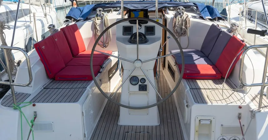 Bavaria Cruiser 36 | Ionio9