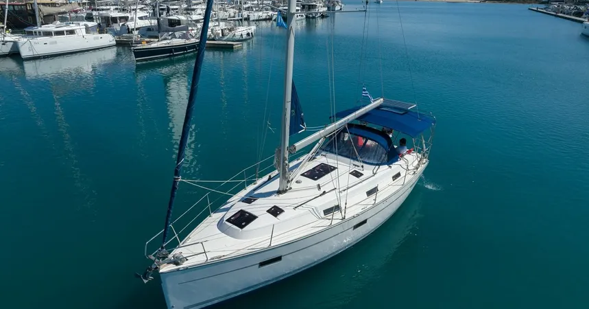 Bavaria Cruiser 36 | Ionio3