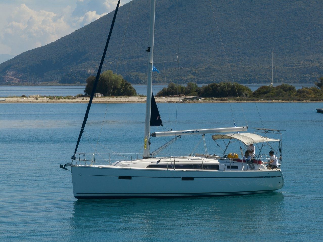 Bavaria Cruiser 37 | Athene