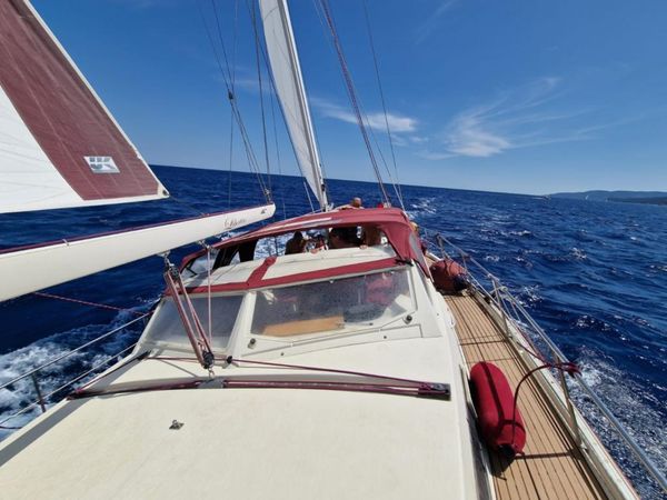 Amel Supermaramu 53 | Libertas