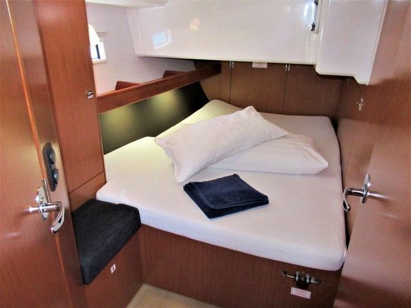 Bavaria Cruiser 46 | Blue Moon