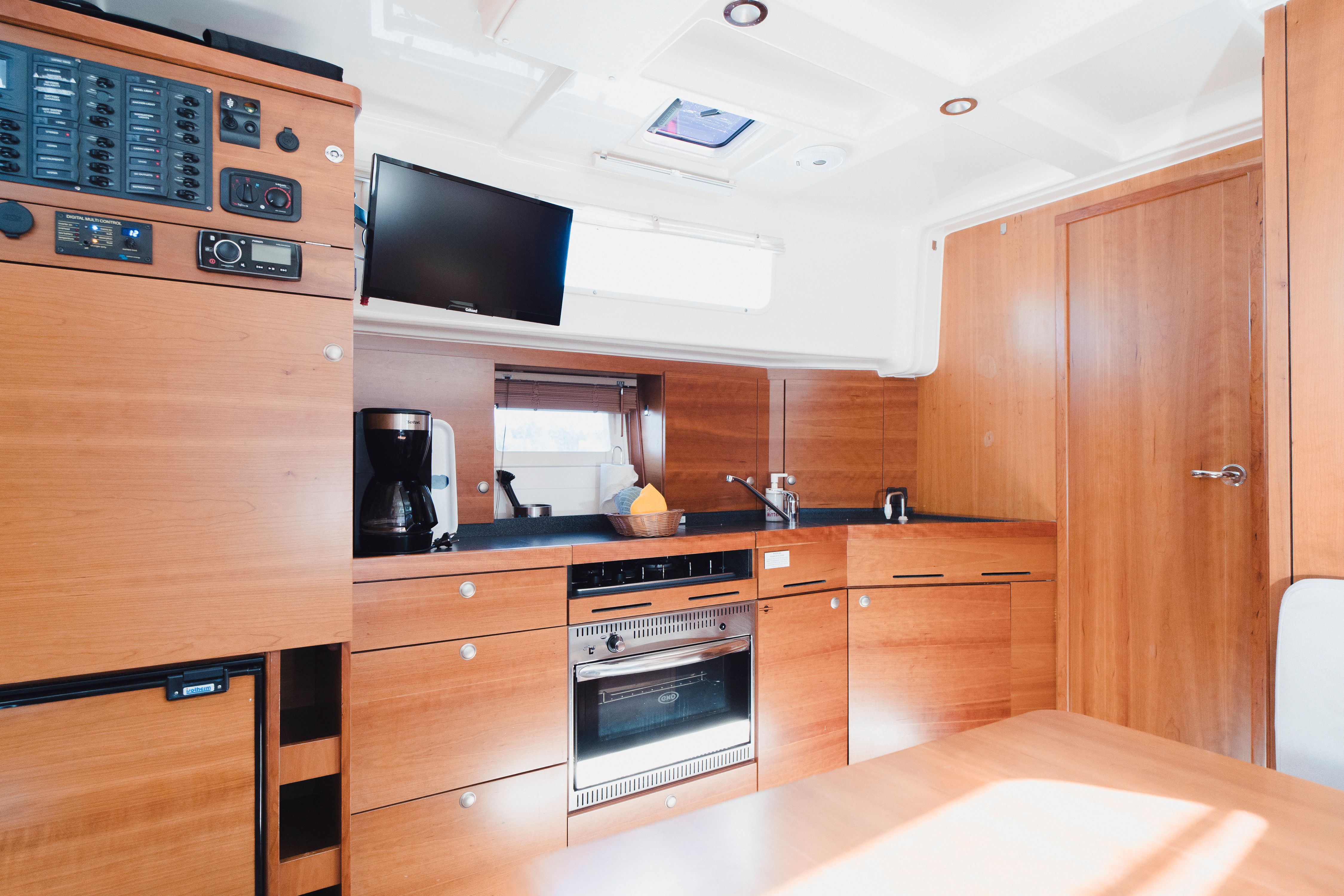 Delphia 1080 | Mary-Ann