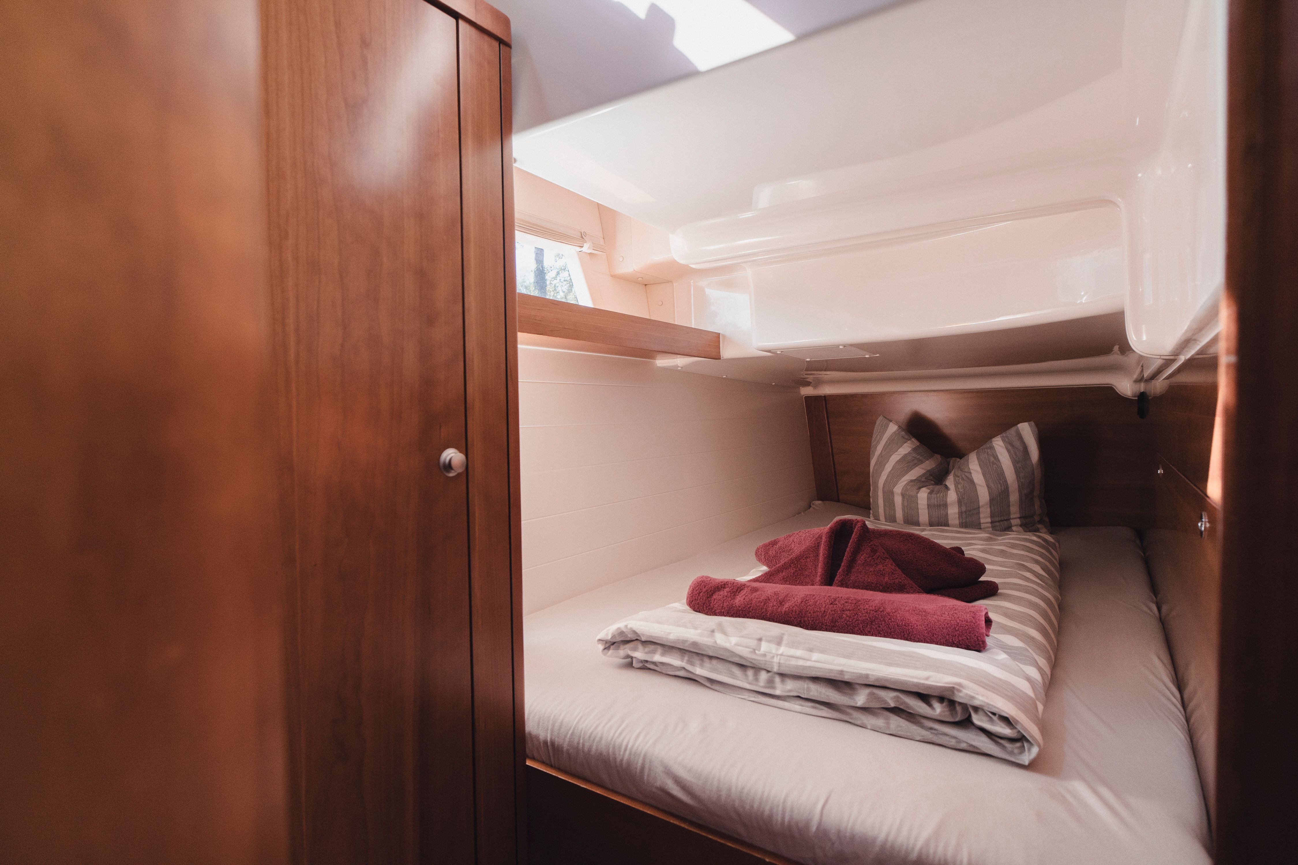 Delphia 1080 | Mary-Ann