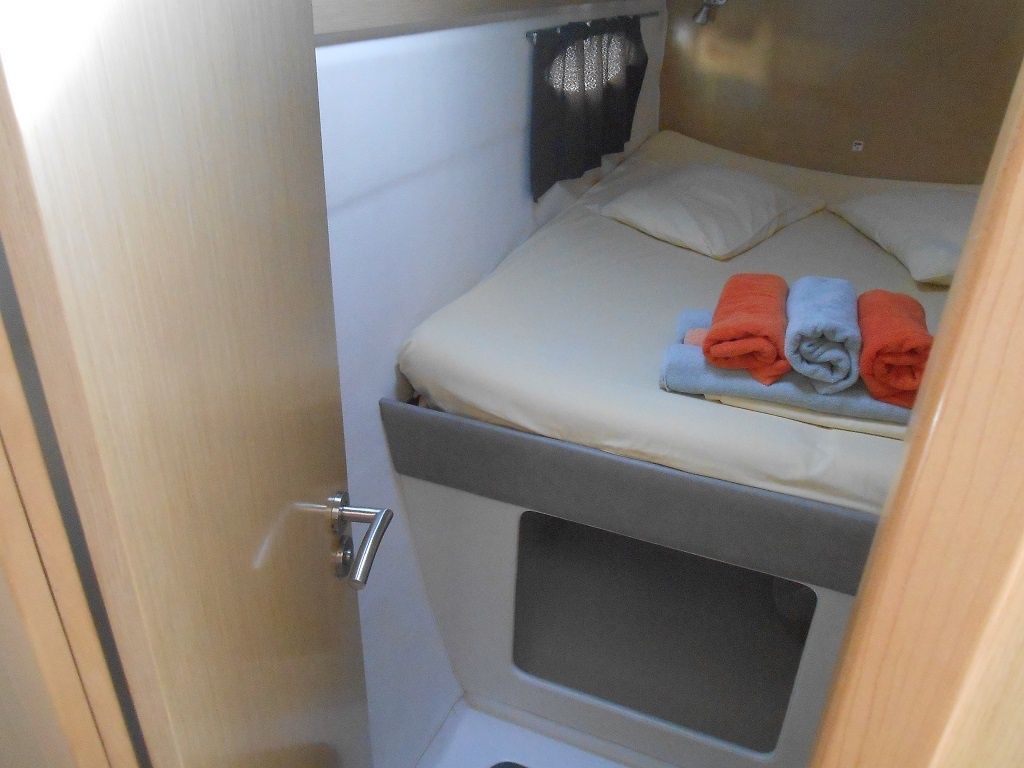 Fountaine Pajot Mahe 36 | Patchanka