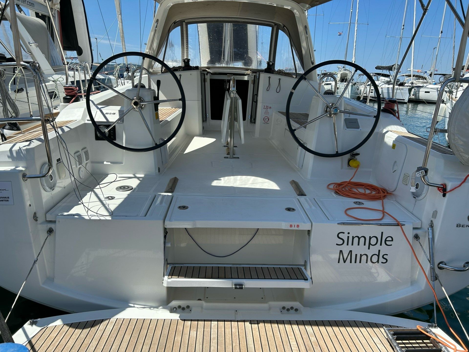 Beneteau Oceanis 38.1 | Simple Minds