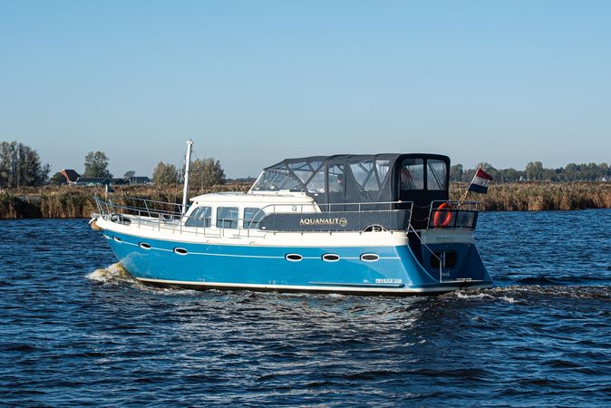 Privilege 1350 | Triton