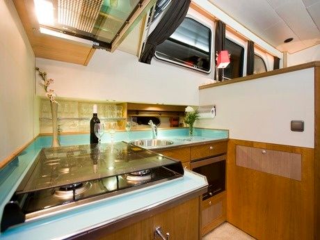 Privilege 1350 | Triton