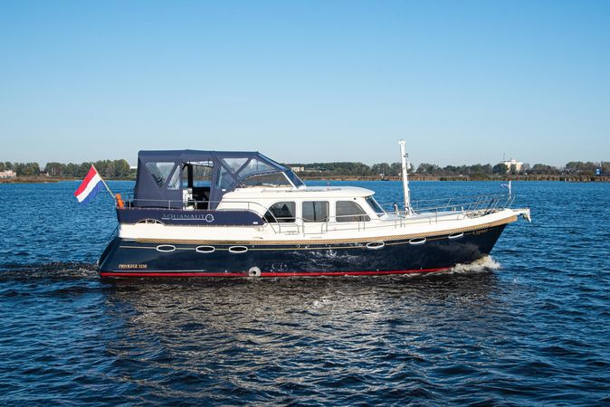 Privilege 1250 | Cygnus